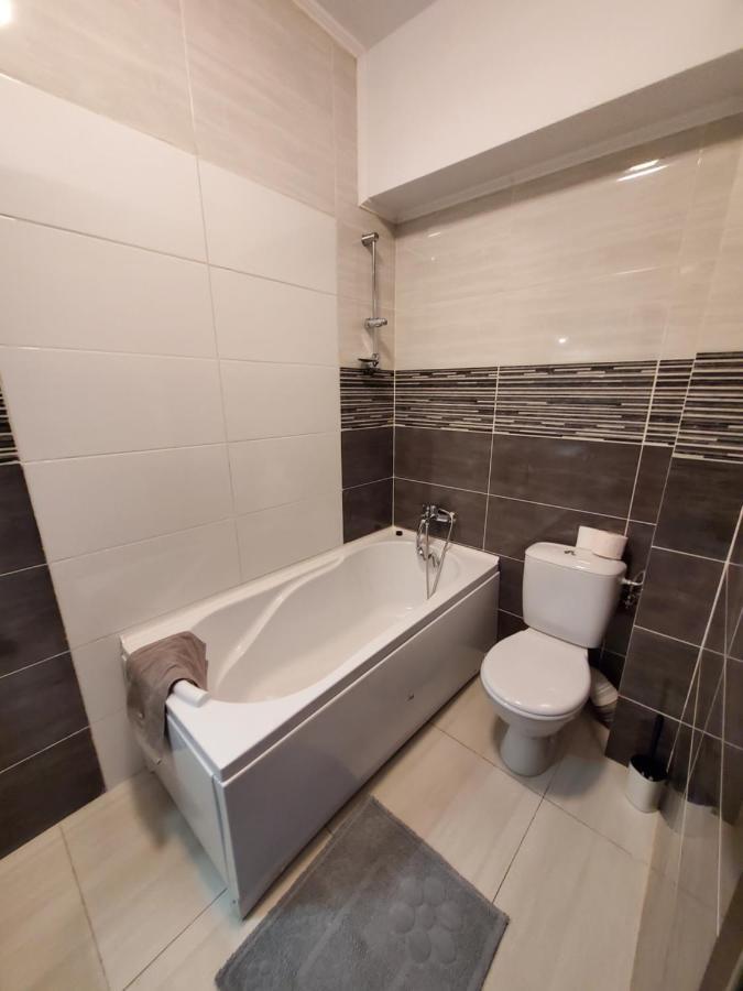 Morii Lake Apartment Boekarest Buitenkant foto